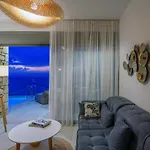 Lithos Retreat 1 *