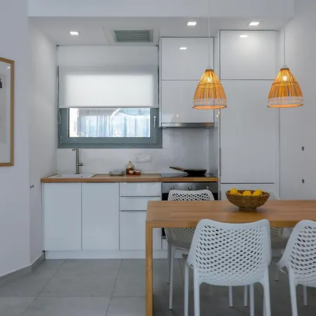 Villa Lithos Retreat 1 *