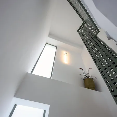 Lithos Retreat 1 Villa