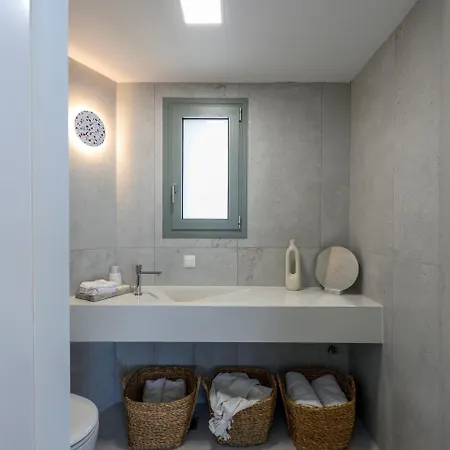 Lithos Retreat 1 * カラマタ