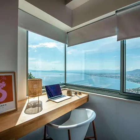 Lithos Retreat 1 * カラマタ