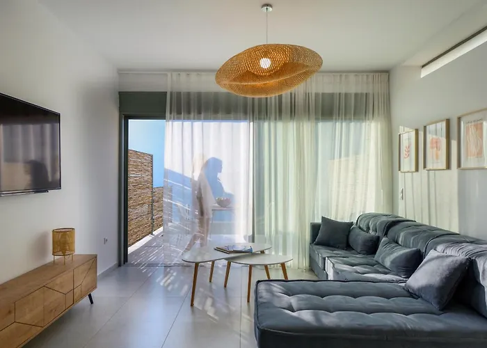 Villa Lithos Retreat 1